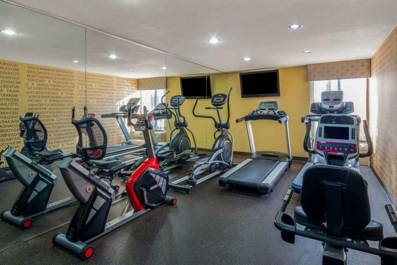 Oakland Airport Arena Hotel Luaran gambar